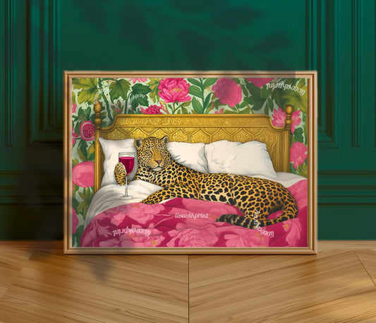 Leopard Loves Wine in Bed