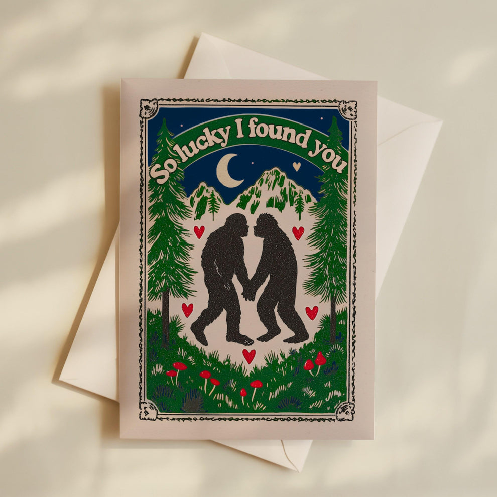 Funny Bigfoot Valentine Cards – Retro Cryptid Love Notes “So Lucky I Found You” – Sasquatch Gift for Him or Her PNW