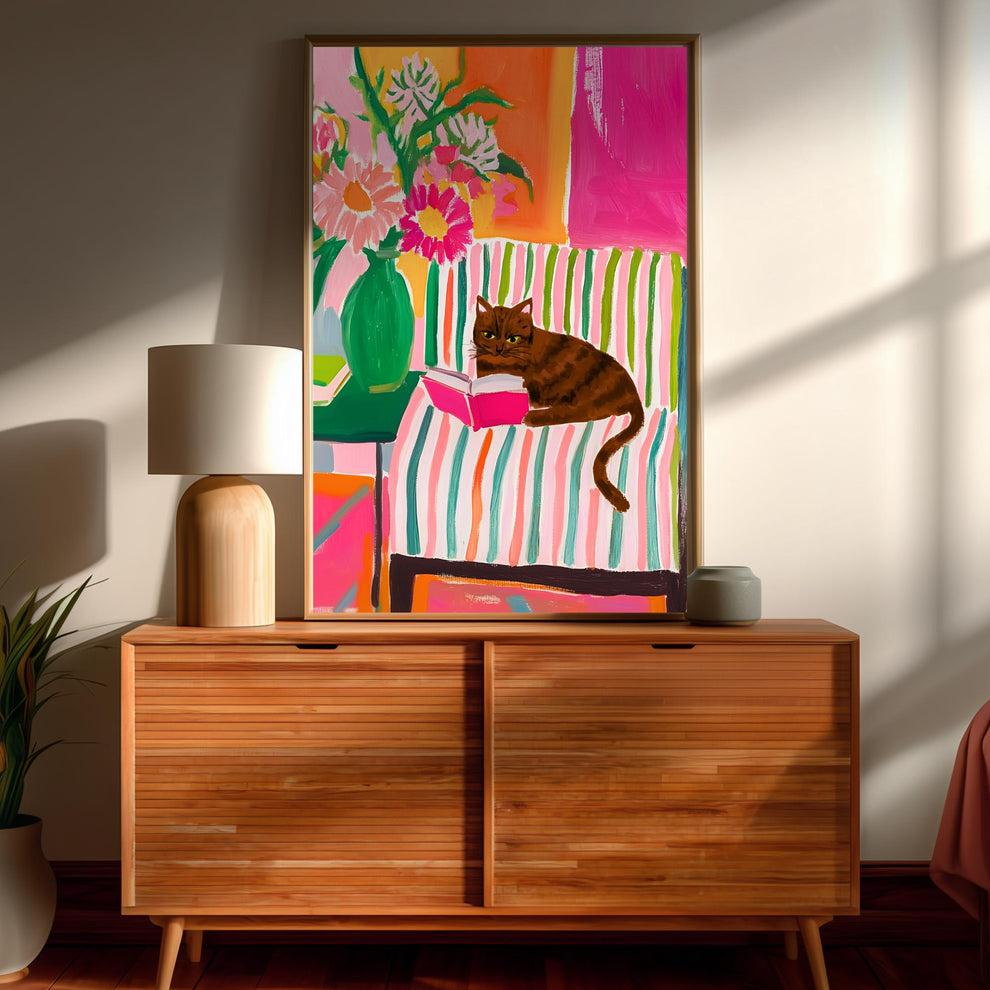 Brown Tabby Cat Reading Print – Brown Tabby Wall Art Cozy Reading Nook Decor Tabby Cat Gift for Book Lovers Dopamine Bookish Wall Art